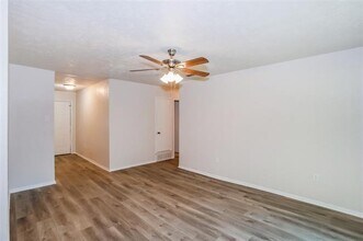 508 Sweetbriar Dr in Lewisville, TX - Building Photo - Building Photo