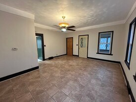 1712 13th Ave in Moline, IL - Building Photo