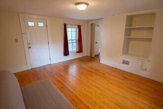 12 William St, Unit 12R William Street in Cambridge, MA - Foto de edificio - Building Photo