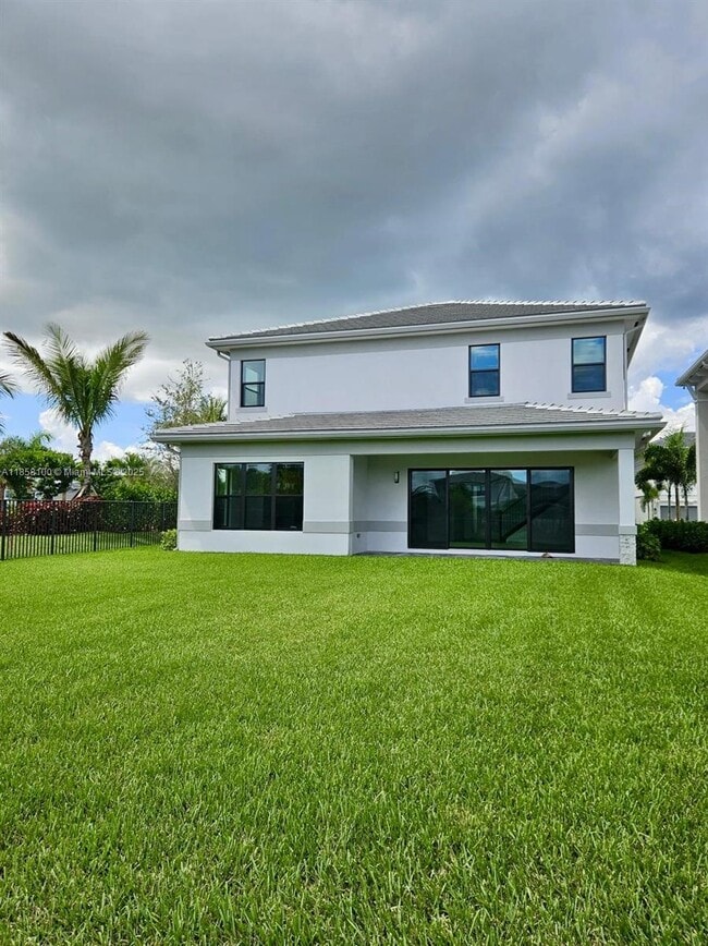 10024 Stockrun Dr in Palm Beach Gardens, FL - Building Photo - Building Photo