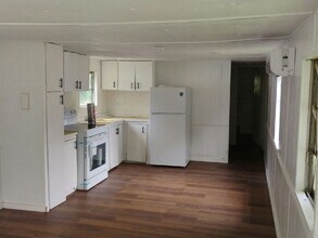 925 Ponce De Leon Blvd in Brooksville, FL - Building Photo - Building Photo