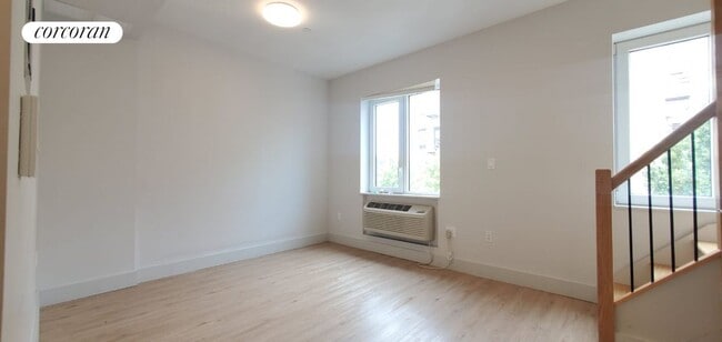 22 E 212th St in Bronx, NY - Building Photo - Building Photo