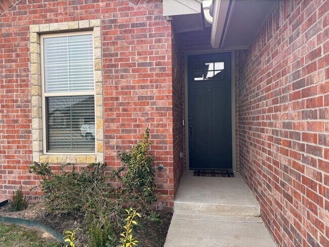 216 SW 148th St in Oklahoma City, OK - Building Photo - Building Photo