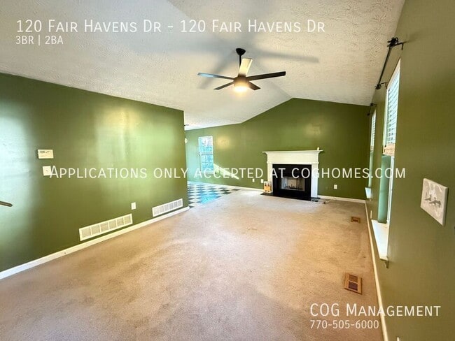 120 Fair Havens Dr in Hiram, GA - Foto de edificio - Building Photo