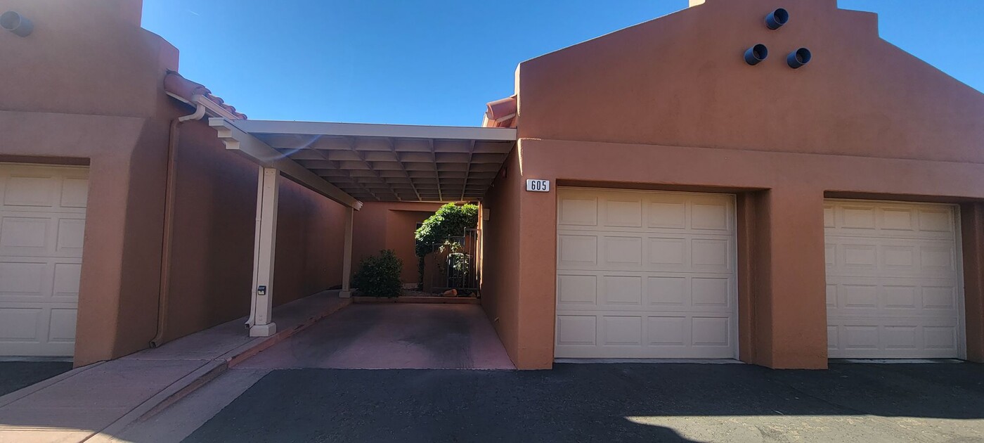 605 Desert Sage Ln in Sedona, AZ - Building Photo