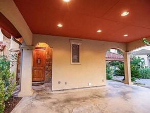 111 Lachite in Horseshoe Bay, TX - Foto de edificio - Building Photo