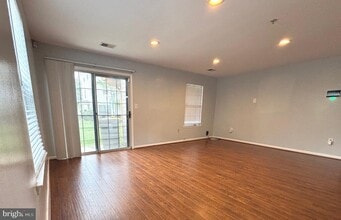 4235 Apple Orchard Ln in Camp Springs, MD - Building Photo - Building Photo