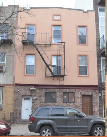 294 Powers St in Brooklyn, NY - Building Photo