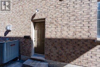 3899 Arvona Pl in Mississauga, ON - Building Photo - Building Photo