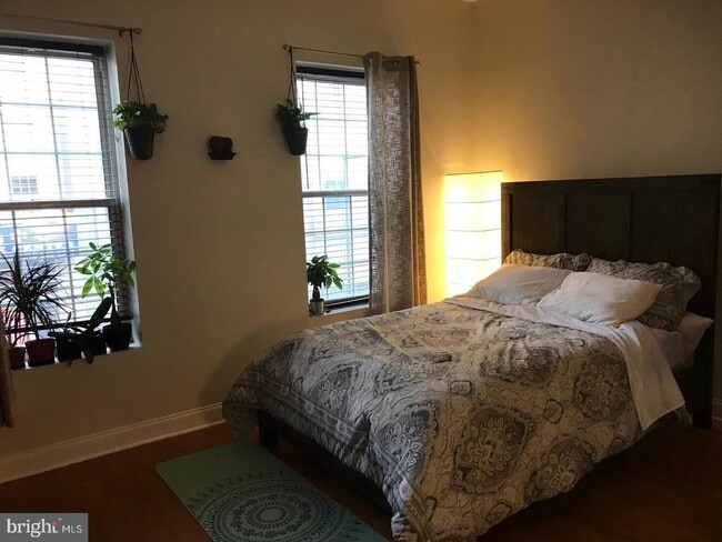 property at 906 Arch St