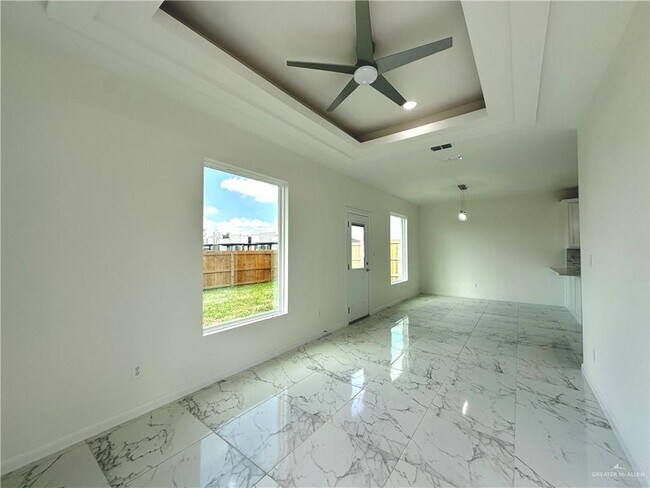 2100 Selena St in Mission, TX - Building Photo - Building Photo