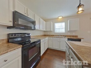 4936 Broad Leaf Ct in Dallas, NC - Building Photo - Building Photo