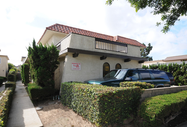 7862 Liberty Dr in Huntington Beach, CA - Building Photo - Building Photo