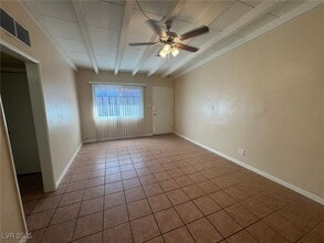 710 N 10th St in Las Vegas, NV - Building Photo - Building Photo