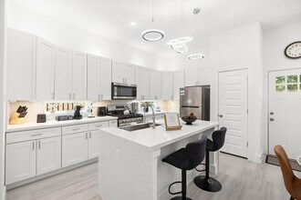 8126 Panay Dr in Houston, TX - Building Photo - Building Photo