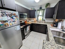 3935 NW 87th Ave, Unit 1 in Sunrise, FL - Building Photo