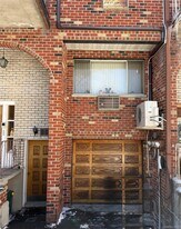 69-16 64th St in Queens, NY - Building Photo