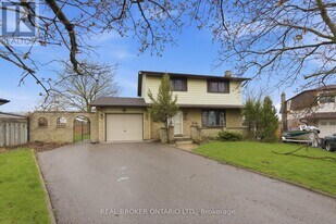 536 Lisbon Ct in Oshawa, ON - Building Photo