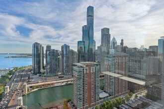 474 N Lake Shore Dr in Chicago, IL - Building Photo - Building Photo