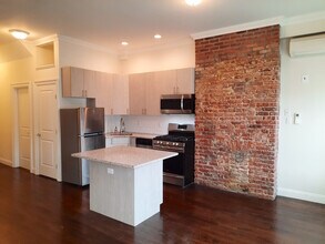 158 6th St, Unit 3 in Hoboken, NJ - Building Photo - Building Photo