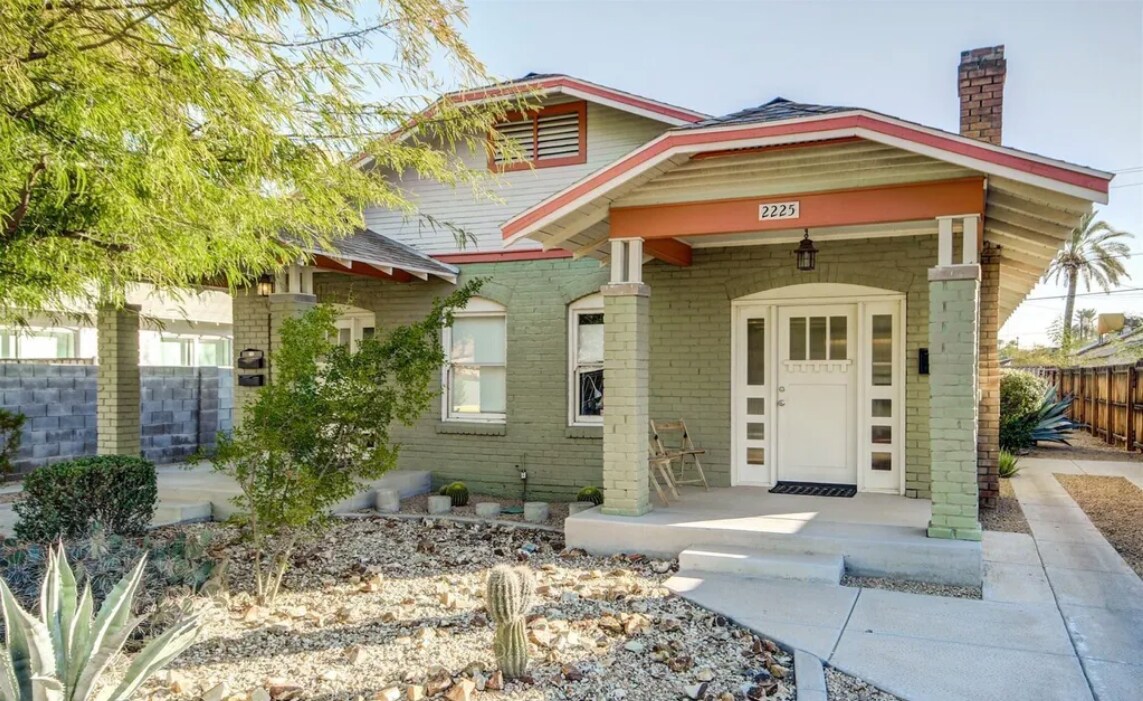 2225 N 9th St in Phoenix, AZ - Building Photo