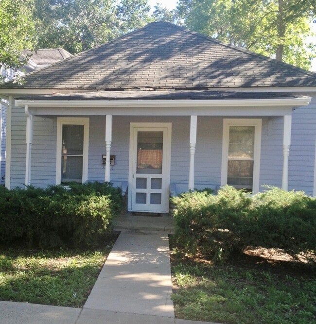 property at 2524 Mapleton Ave