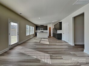 212 Queenshall Rd in Mooresville, NC - Building Photo - Building Photo