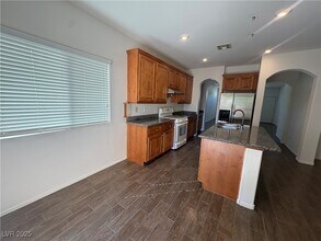 1625 Sandglass Ave in North Las Vegas, NV - Building Photo - Building Photo