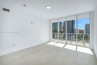 79 SW 12th St in Miami, FL - Building Photo - Building Photo