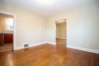 2122 South Ave in Toledo, OH - Foto de edificio - Building Photo