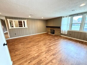 2321 NW 50th St in Oklahoma City, OK - Building Photo - Building Photo