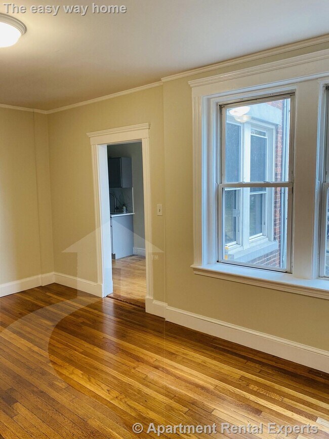 28 Quint Ave in Boston, MA - Building Photo - Building Photo