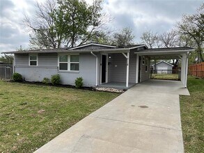 718 E Daugherty Dr in Garland, TX - Building Photo - Building Photo