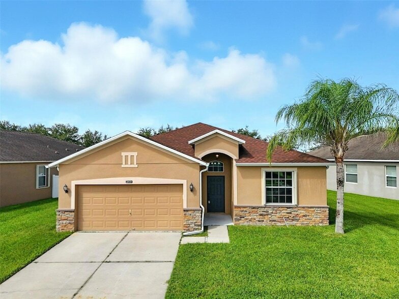2818 Youngford St in Orlando, FL - Foto de edificio