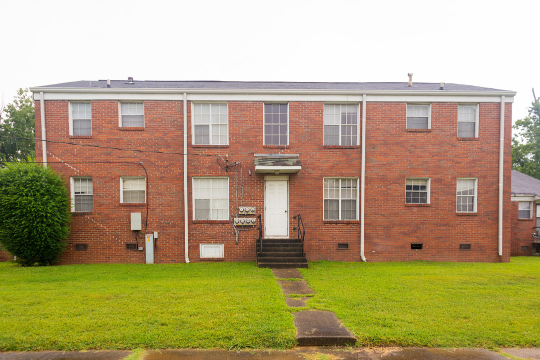 Cloverdale Garden Apartments in Bessemer, AL - Building Photo