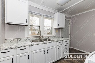 230 Kinsey St in Richmond, IN - Foto de edificio - Building Photo