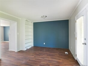 504 Alleghany Rd in Fayetteville, NC - Foto de edificio - Building Photo