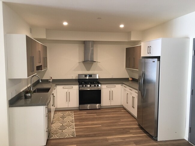 4600 Coldwater Canyon Ave, Unit 102