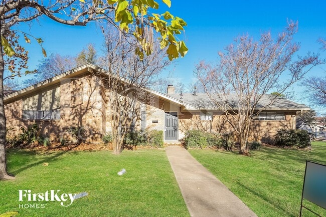 property at 417 Lakeside Dr