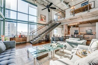 1999 McKinney Ave in Dallas, TX - Building Photo - Building Photo