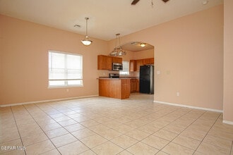 14701 Calhoun Dr in Horizon City, TX - Building Photo - Building Photo