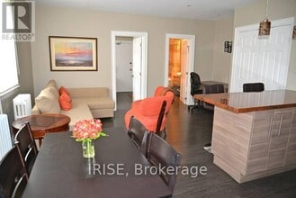 4 Selwood Ave in Toronto, ON - Building Photo - Building Photo