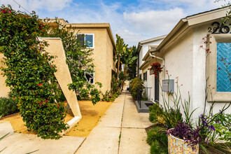 2625 4th St in Santa Monica, CA - Building Photo - Building Photo