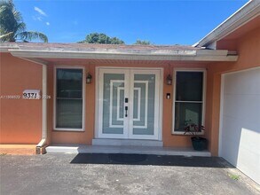 9371 NW 21st Manor in Sunrise, FL - Building Photo - Building Photo
