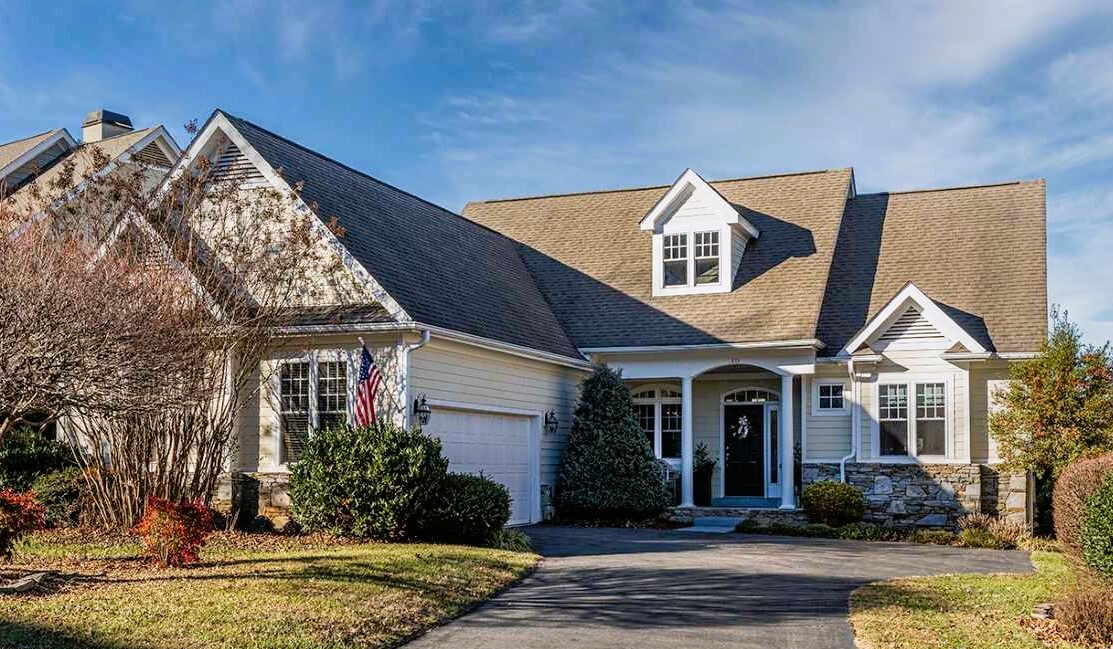 40 Bunker Ct in Mills River, NC - Building Photo