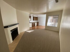 4508 Maybrook Ave in Bakersfield, CA - Building Photo - Building Photo