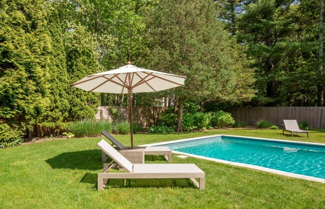 1 Cow Hill Ln in Wainscott, NY - Building Photo - Building Photo