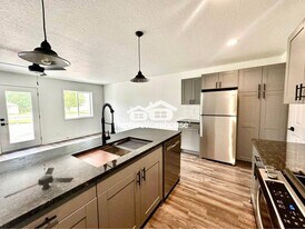 2107 Willis Ave in Perry, IA - Building Photo