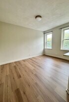 1411 Commonwealth Ave, Unit 303 in Boston, MA - Building Photo