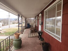 223 High St, Unit #1 in Canton, NC - Building Photo